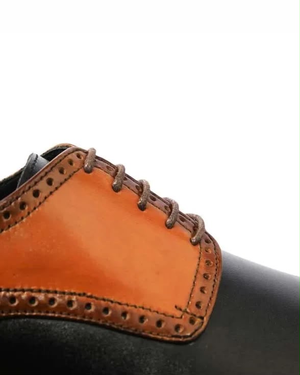 Cueřo footwear detail